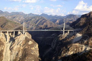 Najveći most na svijetu budi osjećaj divljenja i straha