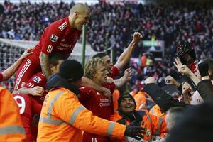 Liverpul eliminisao Mančester junajted, presudio Dirk Kajt