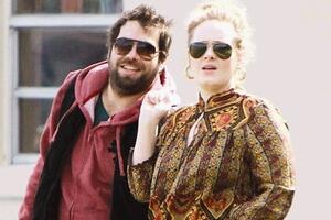 Adelin momak još oženjen