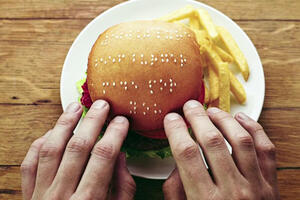 U ponudi i "Brajevi" hamburgeri za slijepe i slabovide