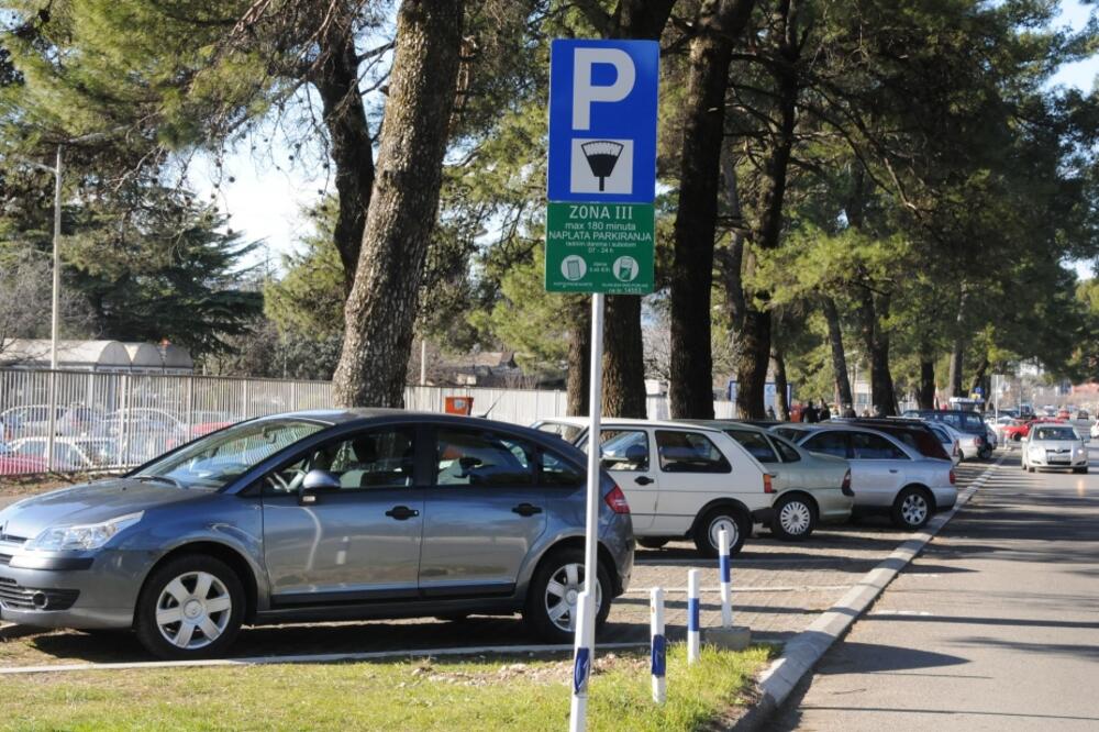 Parking bolnica, KBC, Foto: Vesko Belojević