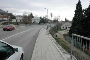 I tri dana nakon saobraćajne nesreći  fali dio ograde