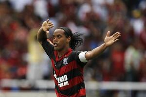 Ronaldinjo napušta Flamengo?