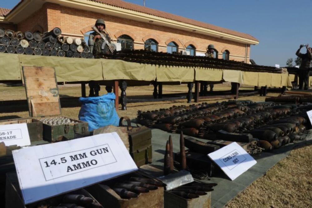 Zaplijenjeno oružje Kipar, Foto: Rojters