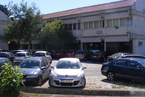 PzP: Budva ima više službenih auta od švedske vlade