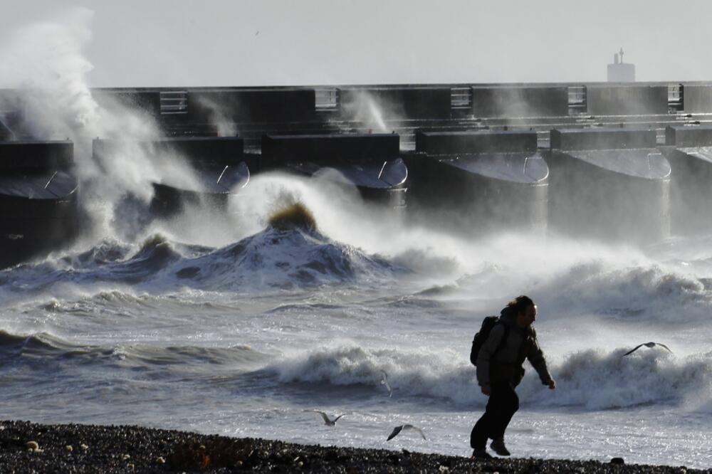 oluja, Britanija, Foto: Rojters