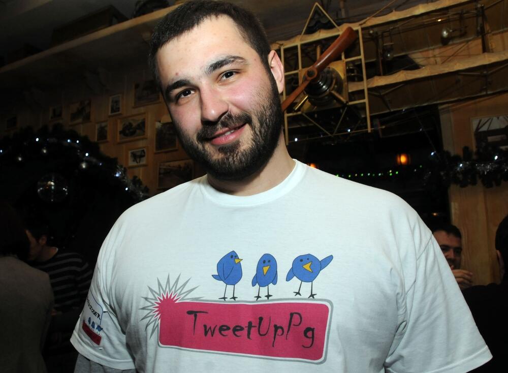 TweetUpPG, Twitter, Dino Rastoder