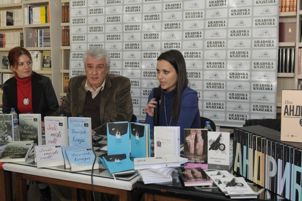 Gradska knjižara, Zimski salon, Foto: Savo Prelević