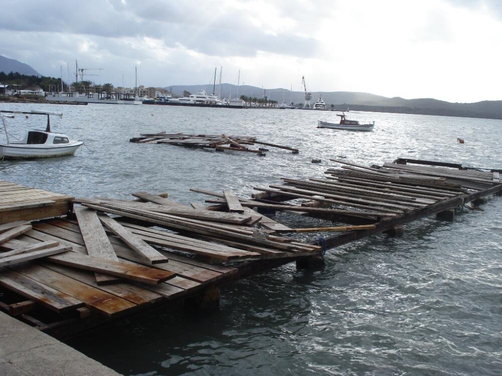 Uništeno pristanište