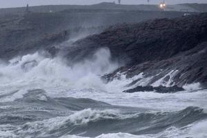 Oluja na zapadu Francuske, 200.000 domaćinstava bez struje