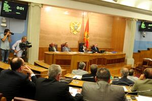 CDT raspisuje konkurs za Internšip