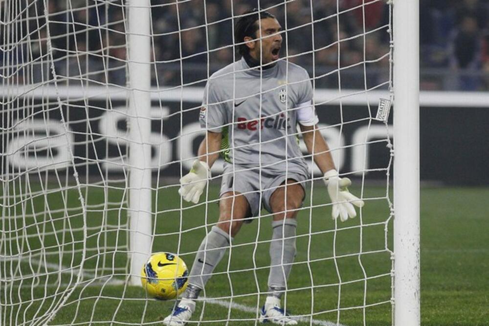 Bufon, Foto: REUTERS