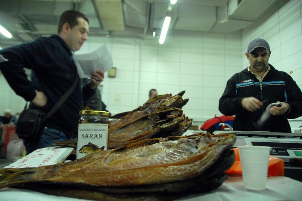 Prodaja ribe, Zelena pijaca, Foto: Luka Zeković