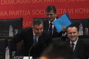 DPS ne da stručnjacima da mu kontrolišu kasu