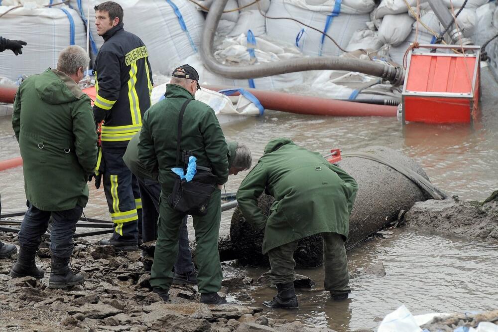 Bomba, Foto: Beta/AP