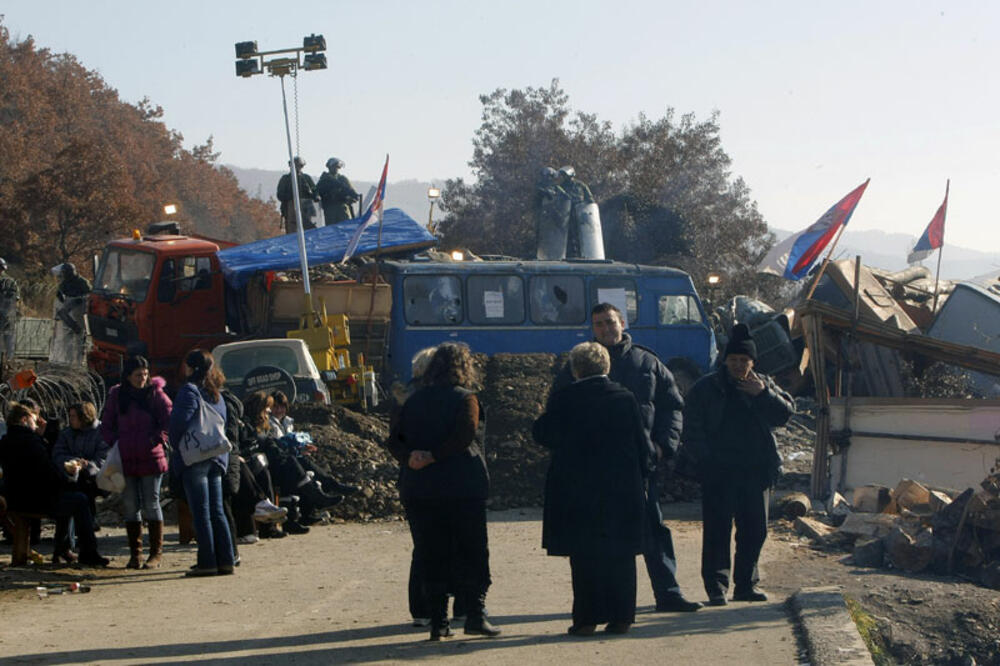 barikada, Kosovo, Foto: Novosti.rs