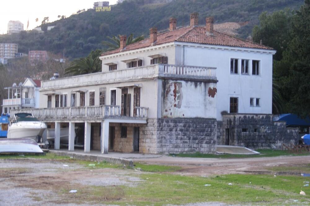 Budva zgrada, Foto: Vuk Lajović
