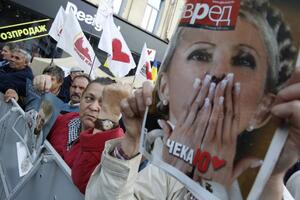 Koncert ispred zatvora za Juliju Timošenko