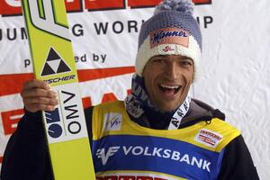 Kefler najbolji na otvaranju sezone