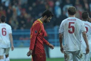 Razmišljam da li više da uopšte dolazim u reprezentaciju!