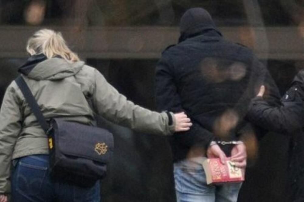 Hapšenje neonacista u Njemačkoj, Foto: Presstv.ir