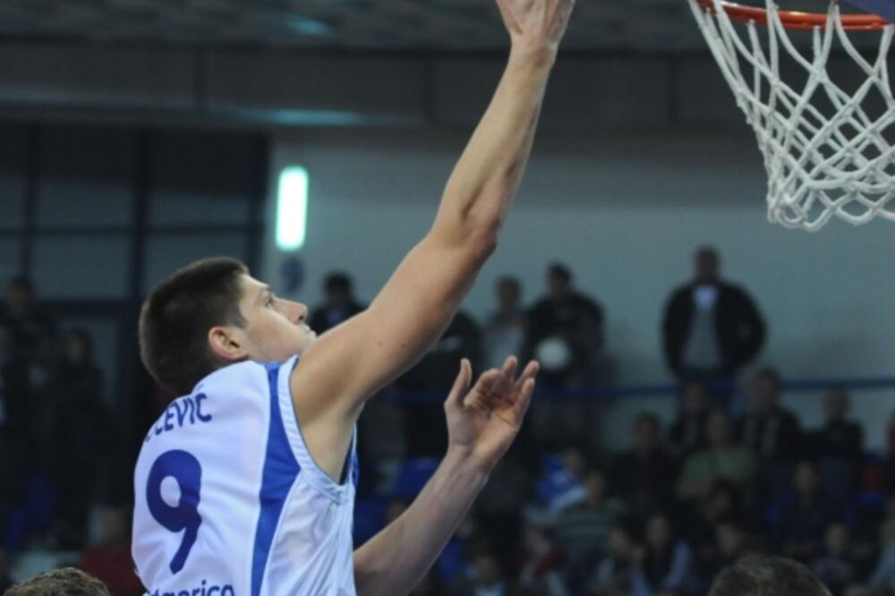 Nikola Vučević, Foto: Savo Prelević