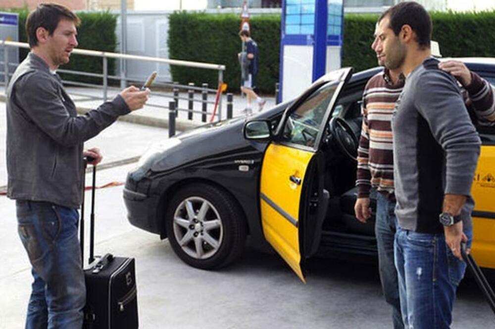 Mesi - Maskerano, Foto: Mondo.rs