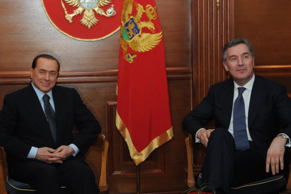 Berluskoni i Đukanović, Foto: Boris Pejović