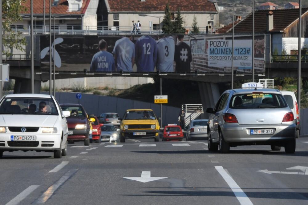 raskrsnica, Masine, saobraćaj, Foto: Vesko Belojević