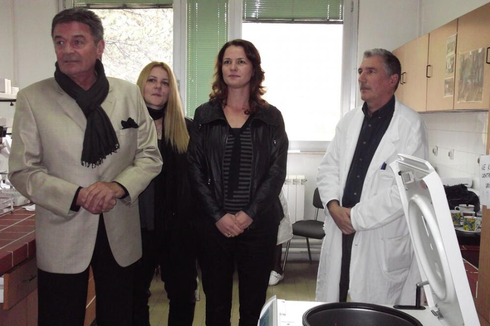 Centrifuga, DOm zdravlja Nikšić, Foto: Svetlana Mandić