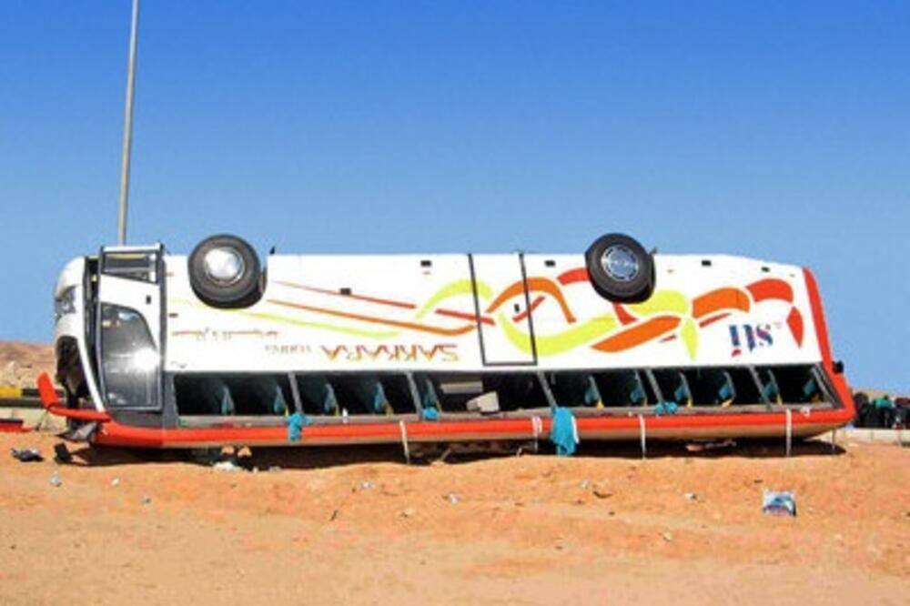 autobus Mađari, Foto: Nol.hu