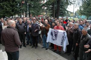 Advokat sindikalaca Željezara i Radventa tražio izuzeće sudije
