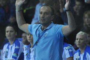 Adžić pruža šansu igračicama sa klupe