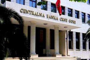 Centralna banka: Kreditna aktivnost banaka u padu