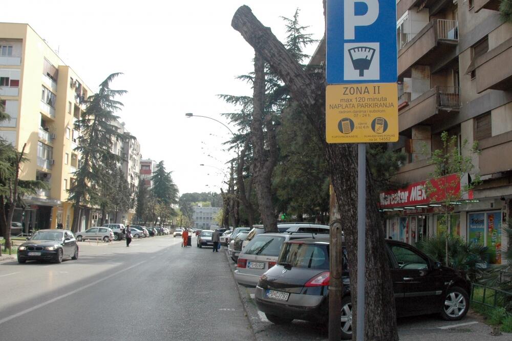 parking podgorica, Foto: Luka Zeković