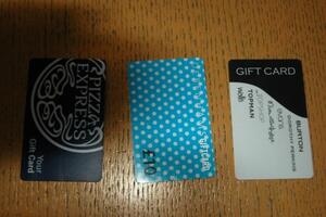 Lažnim karticama podigao 11.000 eura sa bankomata