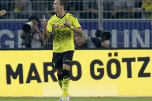 Arsenal želi  da dovede Gecea