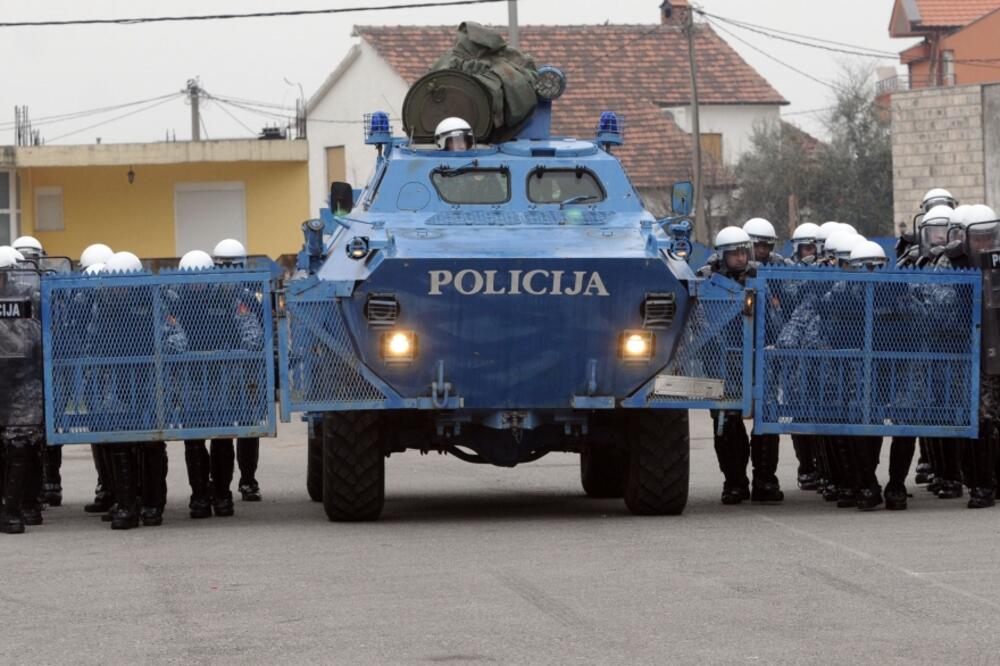 policija, Foto: Savo Prelević