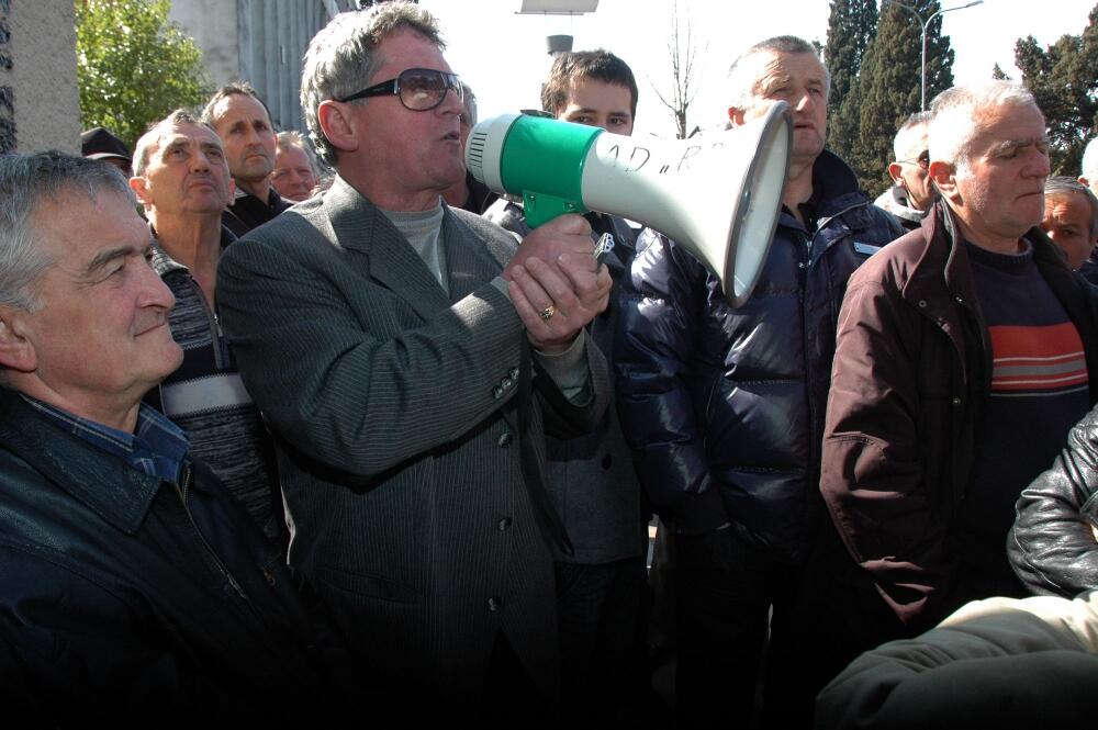 radoje dakić, protest 23032011