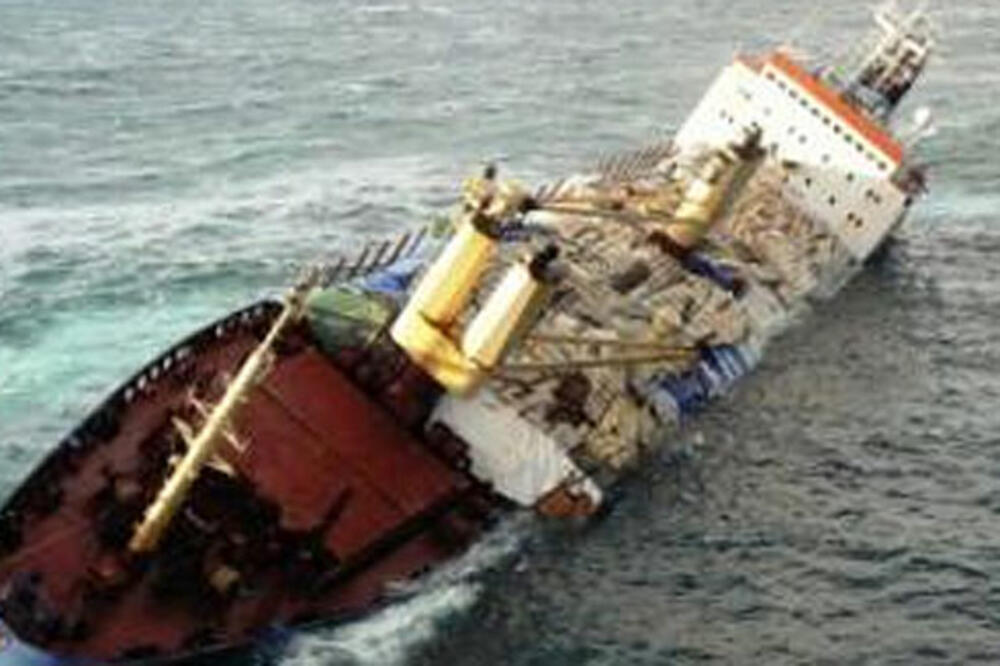 Reina 1, brod, sudar, Foto: Shekulli.com.al