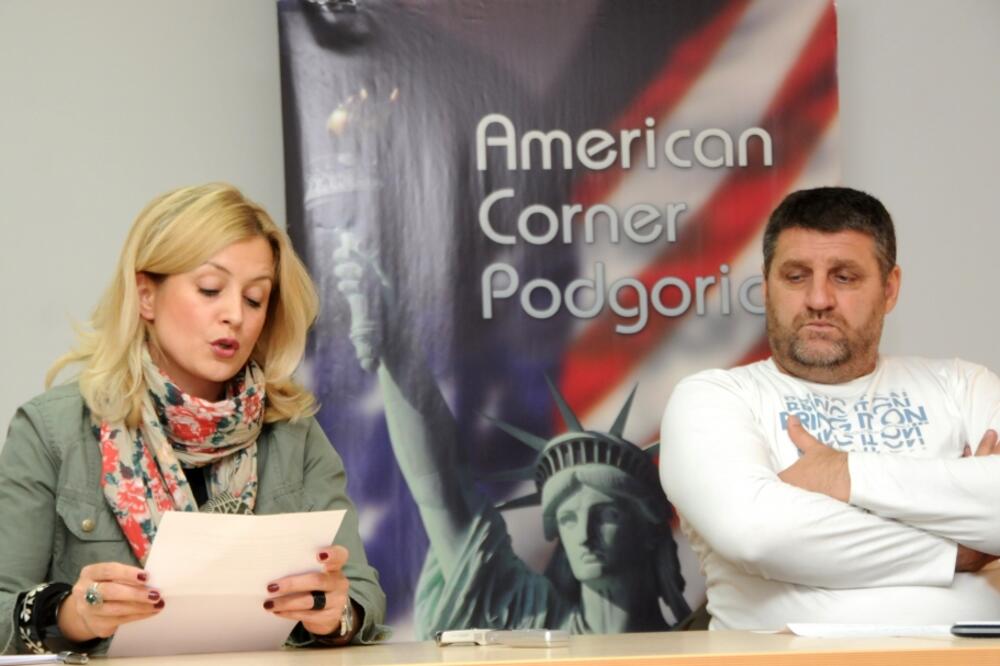 Američki ugao, KIC, ženski lik, Foto: Boris Pejović