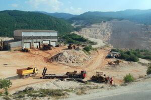Radnici Boksita primili platu za avgust