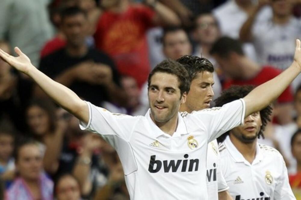 Iguain, Foto: Reuters