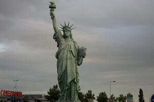 Vol strit džornal: Kosovo je najveći srpski trošak