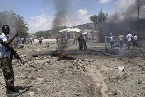 Broj žrtava automobila-bombe u Mogadišu premašio 100