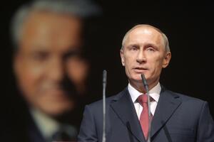 Putin ostaje na vlasti, Rusi bježe
