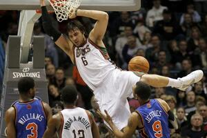 Bogut čeka osiguranje da bi nastupio za Sidnej kingsa