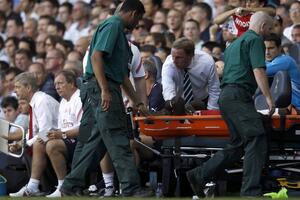 Bakari Sanja slomio nogu!