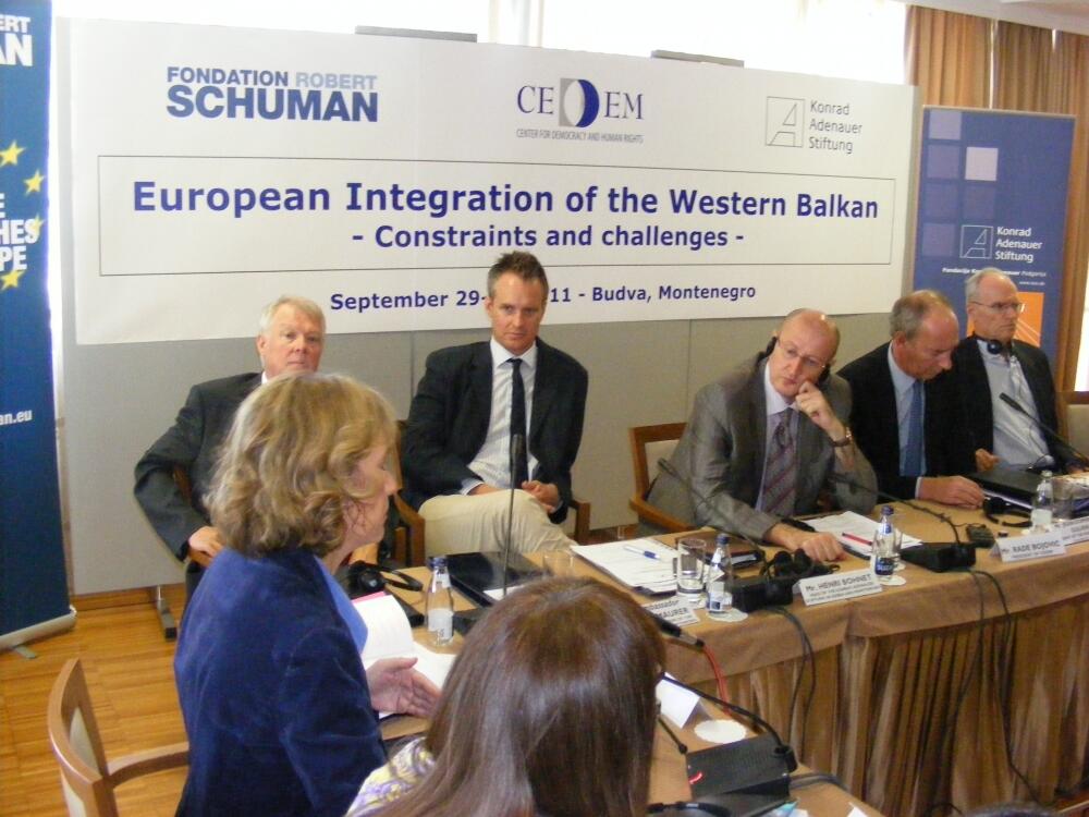 konferencija, Bečići