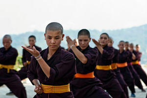 Neobičan kurs u manastiru: Kung-fu kaluđerice u blizini Katmandua